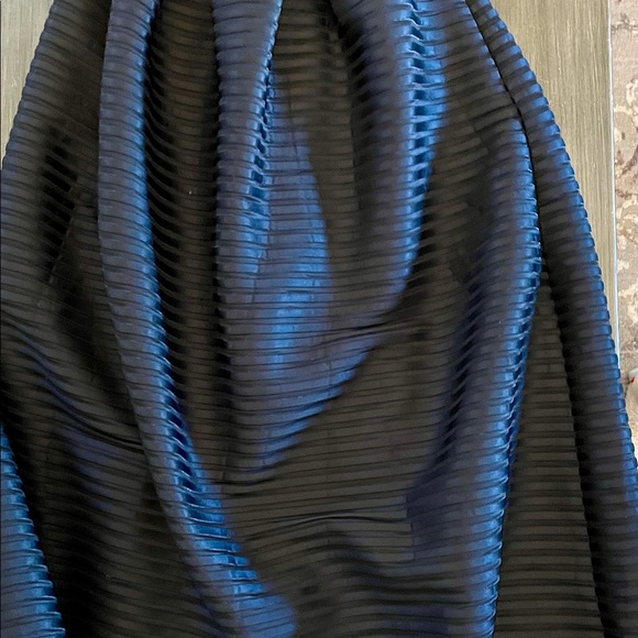 Black Halo Sanibel two piece dress - Picture 4 of 6